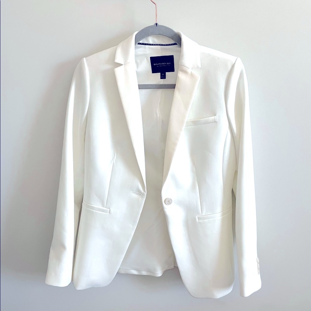 Banana Republic White Blazer